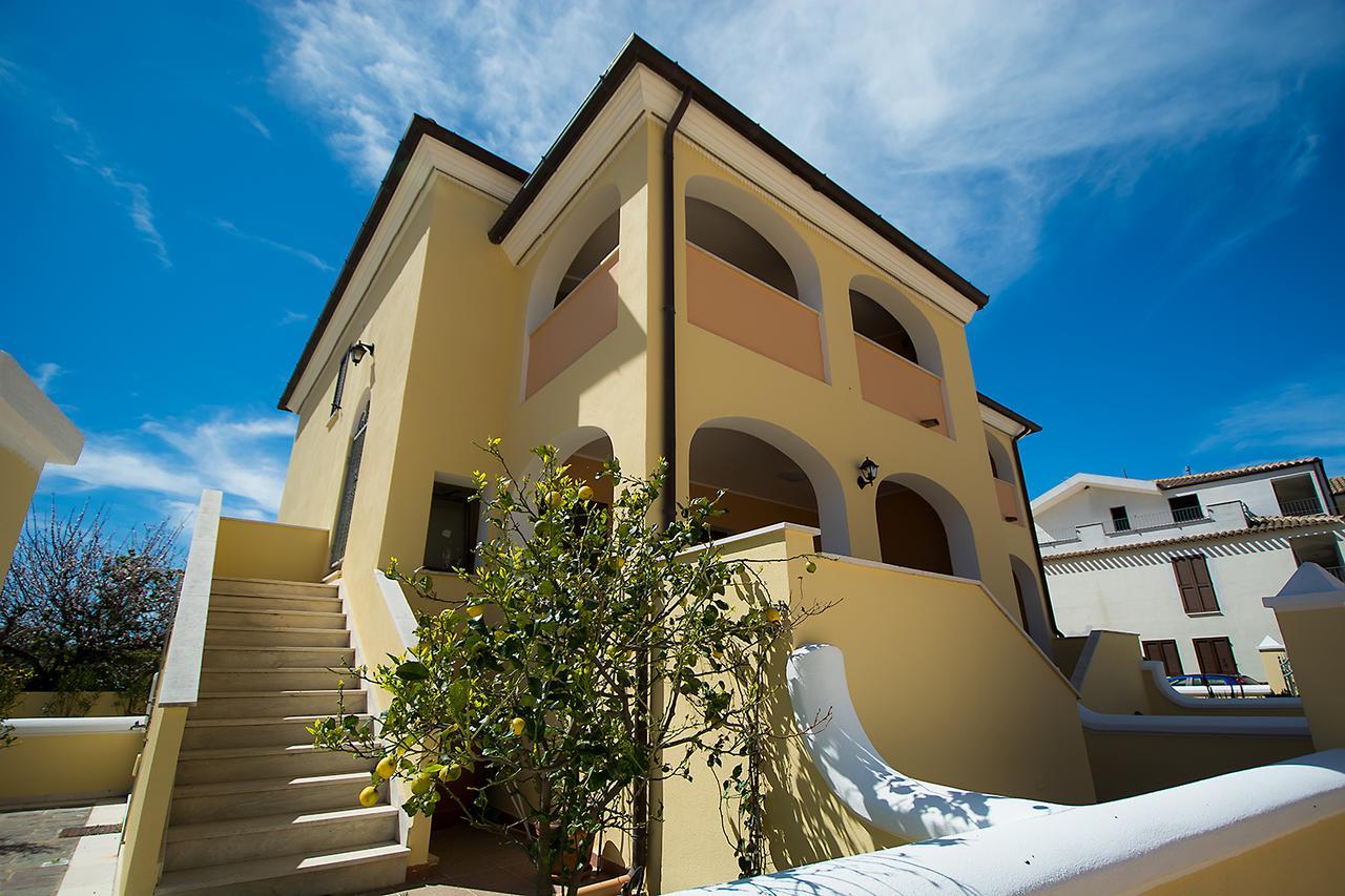 Le Residenze Del Maria Rosaria - Vico Friuli 1 Villa Orosei Luaran gambar