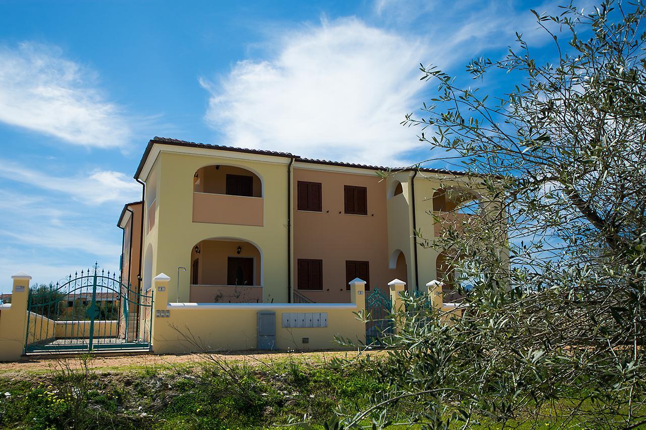 Le Residenze Del Maria Rosaria - Vico Friuli 1 Villa Orosei Luaran gambar